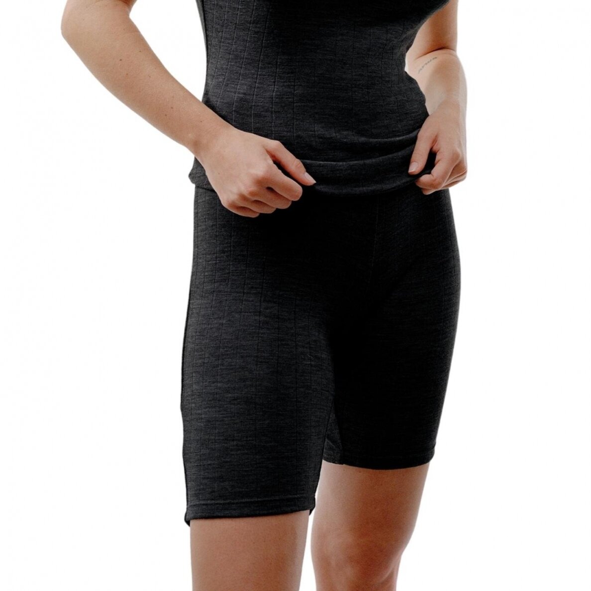 CHANTELLE Thermo Comfort sieviešu vilnas un zīda biksītes-šorti 30 CHANTELLE Thermo Comfort sieviešu vilnas un zīda biksītes-šorti 30