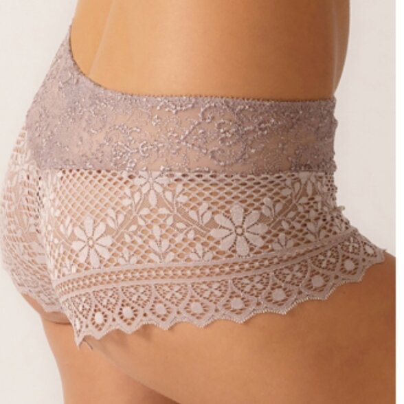 EMPREINTE Cassiopee shorts 1