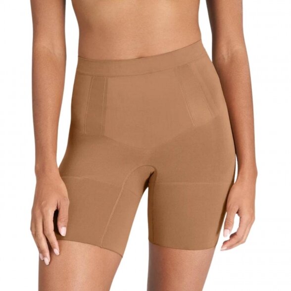 SPANX OnCore  mid-thigh shaping short 5