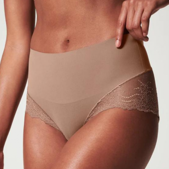 SPANX Undie-tectable Lace Hi-Hipster shaping briefs, Shaping slips, shorts, Models of shapewear, Shapewear & bodyshapers, Control underwear, Underwear